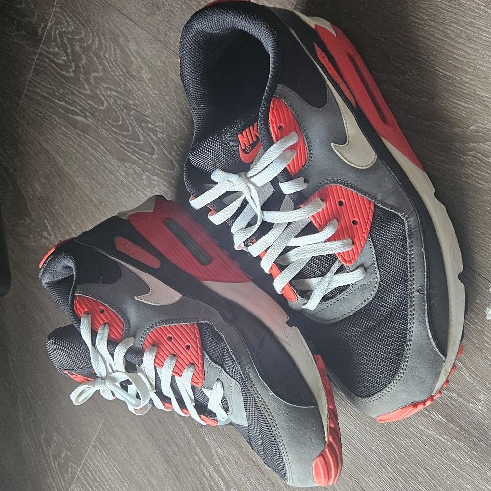 Nike Air Max 90 Classic 'Black Infrared' 2010 25th Anniversary